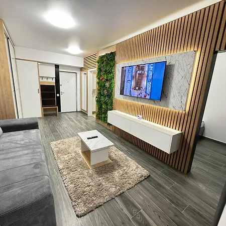 Premium Luxury & By Glam Story * בוקרשט