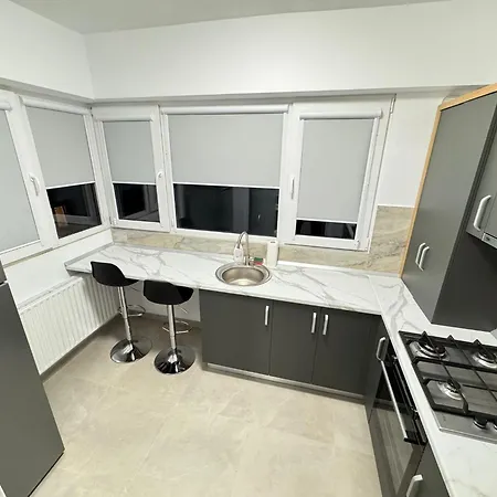 Premium Luxury & By Glam Story בוקרשט