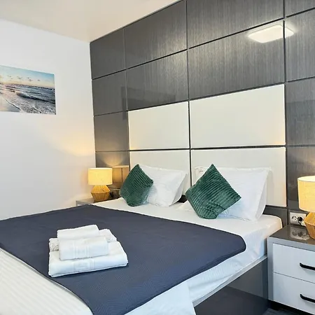 Апартаменты Premium Luxury & By Glam Story *