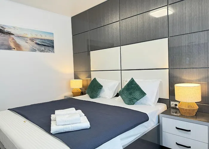 Apartment Premium Luxury & By Glam Story *