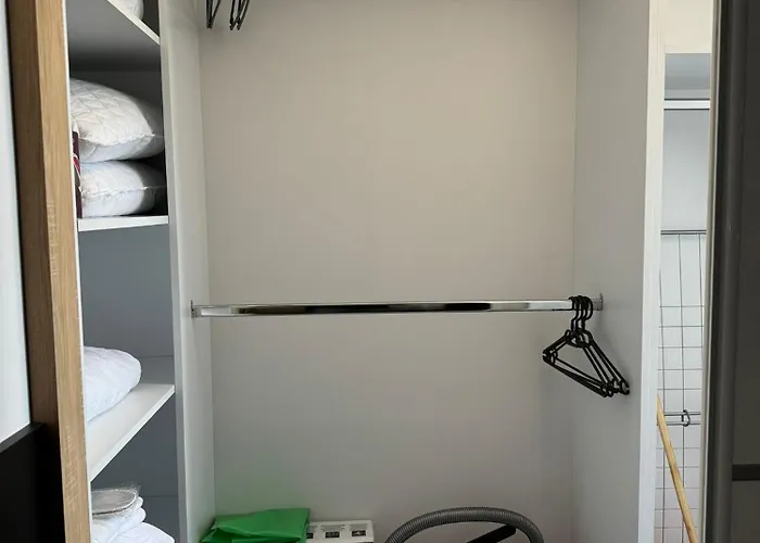 Premium Luxury & By Glam Story Бухарест